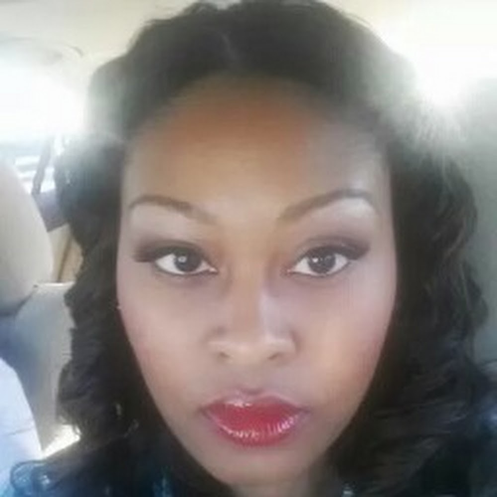 Meet your Posher, Lakeshia